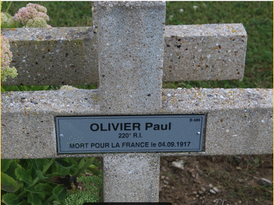 Tombe deOLIVIER Paul  à <a HREF=fotom2l.php?necro=77>  <U>Vauxbuin  (Necropole Nationale) </U> </A> B-686