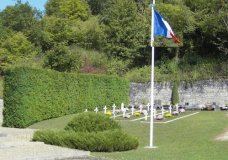 Baume-les-Dames(Carré militaire du cimetière communal)