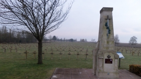 Jonchery sur Suippes (NÃ©cropole militaire)