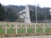 Pont-à-Mousson (Carré militaire du cimetière communal )