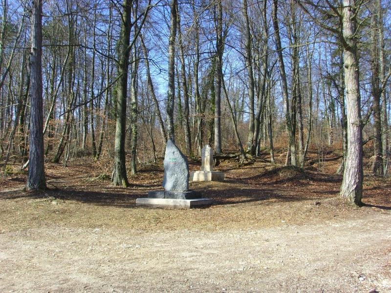 La  borne de terre sacrée à Bois-le-Prêtre