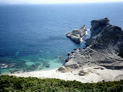 Bonifacio -Au pied du phare de Pertusato- Ilot Saint-Antoine