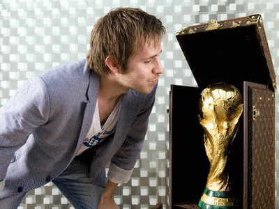 Rémi a pu approcher en avant-première la coupe du monde de football 2010 remportée par l’Espagne en 