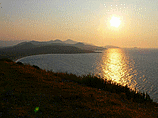 Coucher de soleil sur le Cap-Corse (20090928)    (Photographie de Serge) <br><A href=vos/3000/smc/023.jpg>Afficher l'image ?</A>