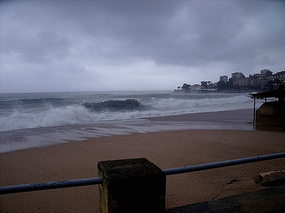 Tempête sur la plage TROTTEL á AJACCIO (20100220)    (Photographie de Thieu) <br><A href=vos/2007/048.jpg>Afficher l'image ?</A>