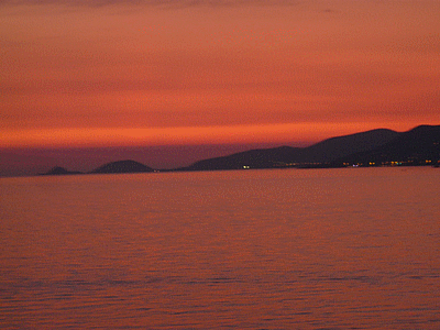 AJACCIO -coucher de soleil aux îles Sanguinaires. (20111012)    (Photographie de Mathieu-Nivaggioni) <br><A href=vos/2008/P1130338.jpg>Afficher l'image ?</A>